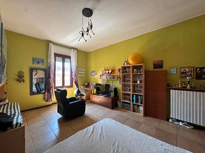 Appartamento trilocale in vendita in Via Celestino Peroglio, Vercelli