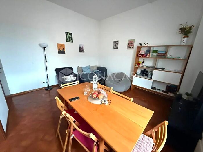 Appartamento trilocale in vendita in Via del Chiù, Bologna