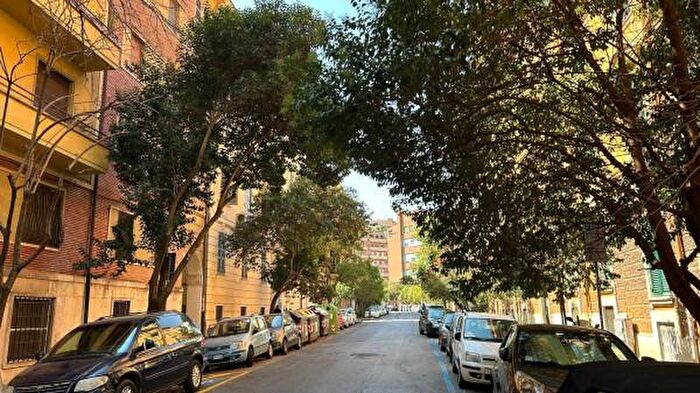 Appartamento trilocale in vendita in Via Lucca, Roma