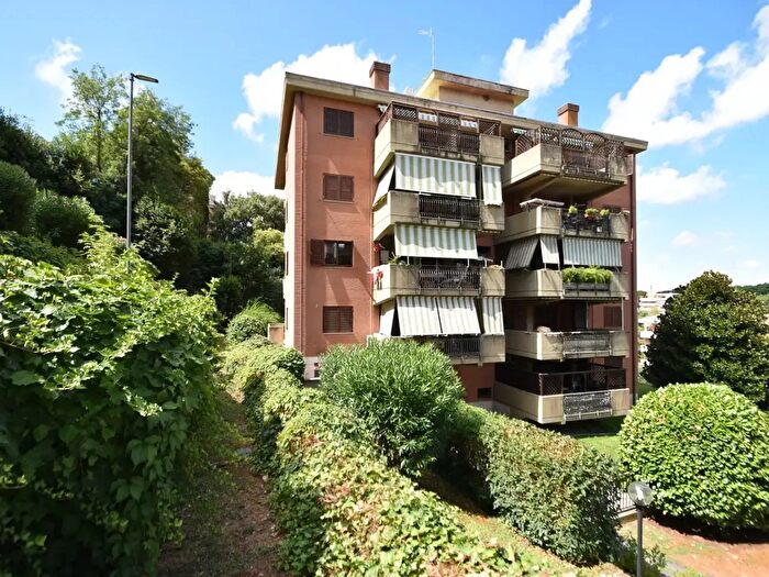 Appartamento trilocale in vendita in Via Giulia Molino Colombini, Roma