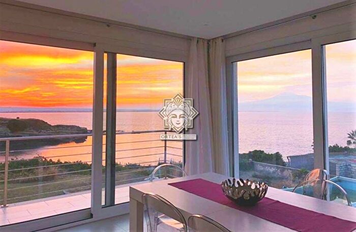 Casa con 7 locali in vendita in Via del Mare, Augusta