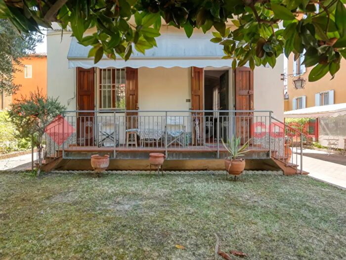 Casa con 5 locali in vendita in Via delle Ruote, Bologna