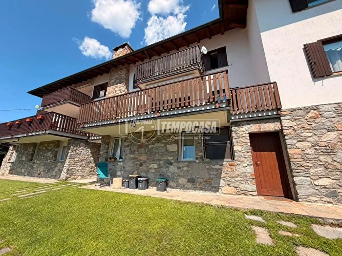 Appartamento in vendita in Via Coutumier, Aosta