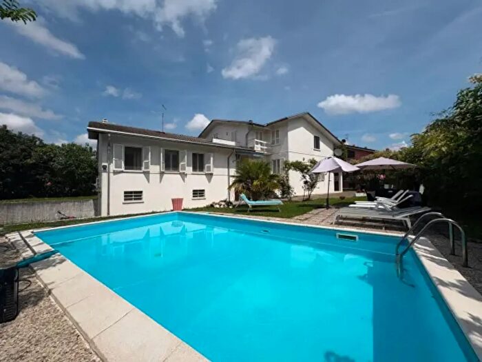 Casa con 5 locali in vendita in Calendasco