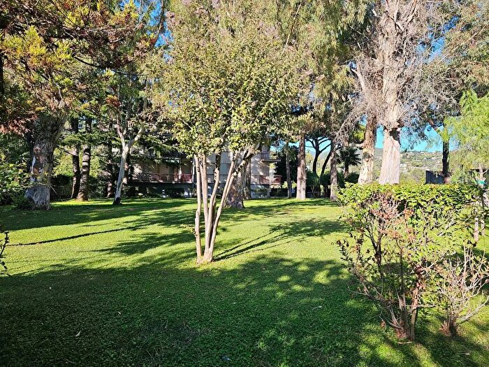 Appartamento bilocale in vendita in Via Cagliari Bordighera, Bordighera