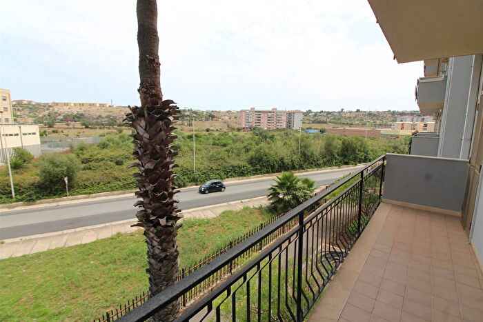 Appartamento con 5 locali in vendita in Via Vittorio I, Augusta