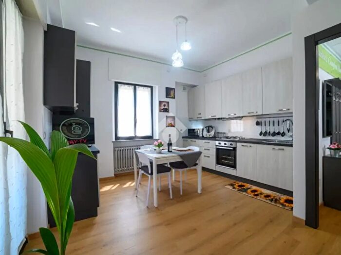 Appartamento trilocale in vendita in Via Verdi, Grugliasco