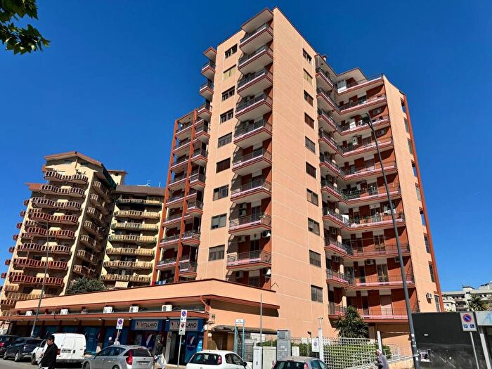 Appartamento quadrilocale in affitto in Viale Magna Grecia, Italia Montegranaro, Taranto