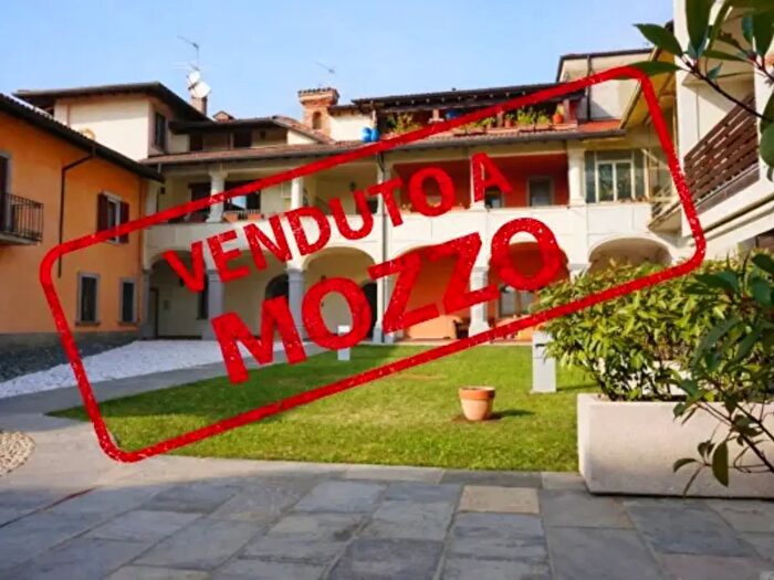 Appartamento trilocale in vendita in Via Colombera, Mozzo