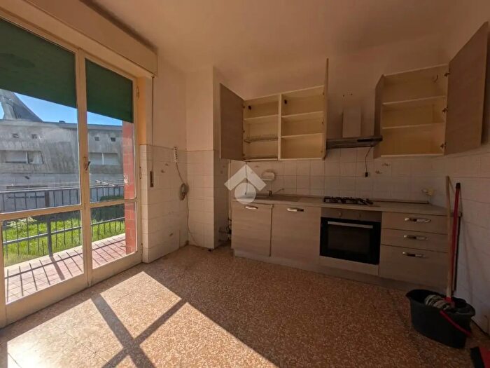 Appartamento con 5 locali in vendita in Via S Defendente, Acqui Terme