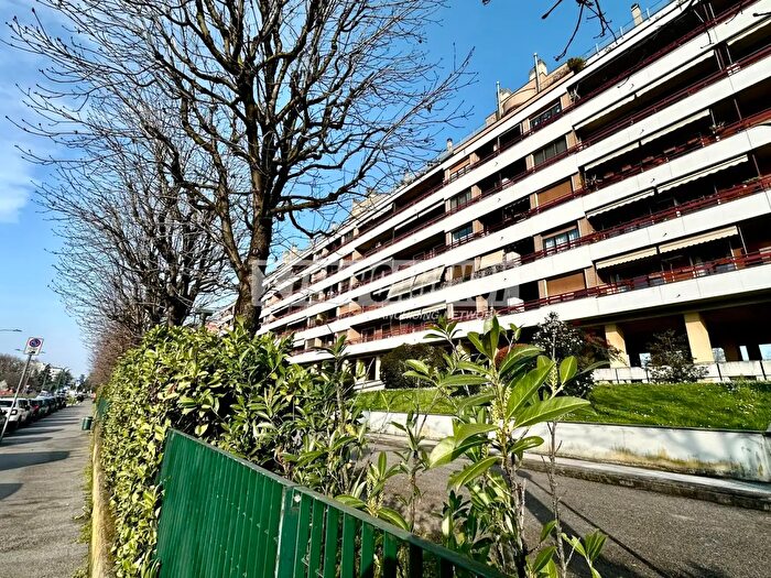 Appartamento quadrilocale in vendita in Via Monte Penice, Rozzano