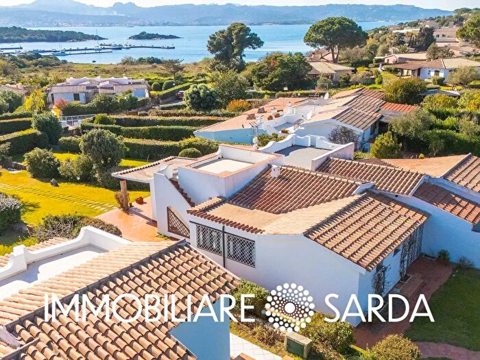 Casa quadrilocale in vendita in Arzachena