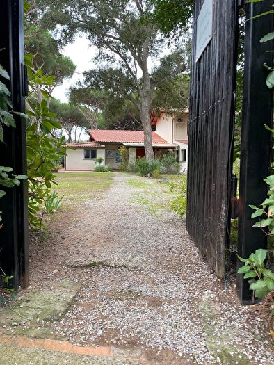 Appartamento con 8 locali in vendita in Castiglione Della Pescaia