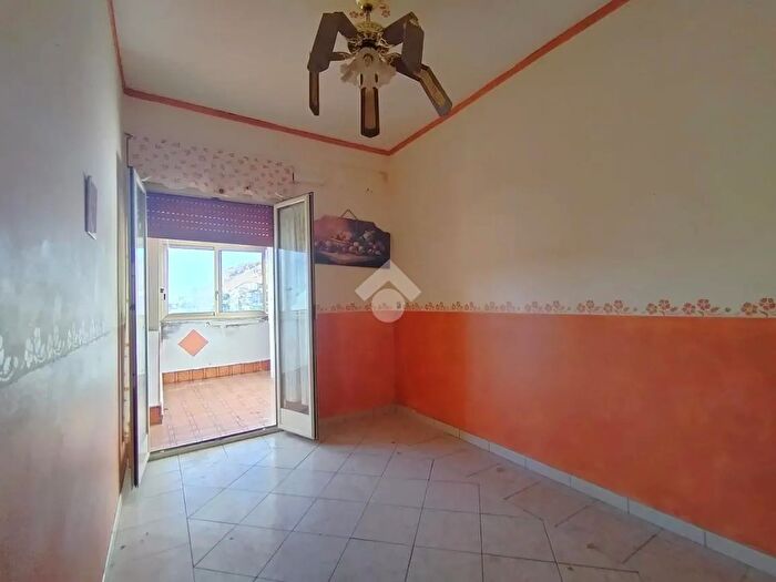 Appartamento trilocale in vendita in Via Giovanni Guareschi, Palermo