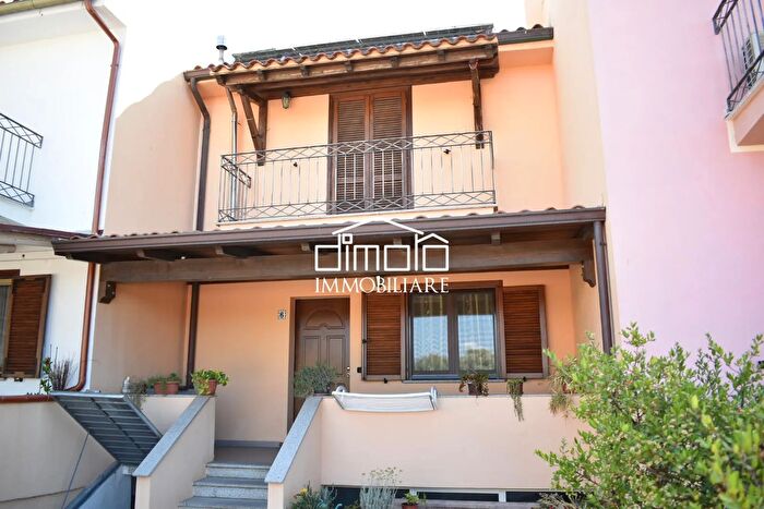 Casa con 5 locali in vendita in Via Nikola Tesla, Olbia