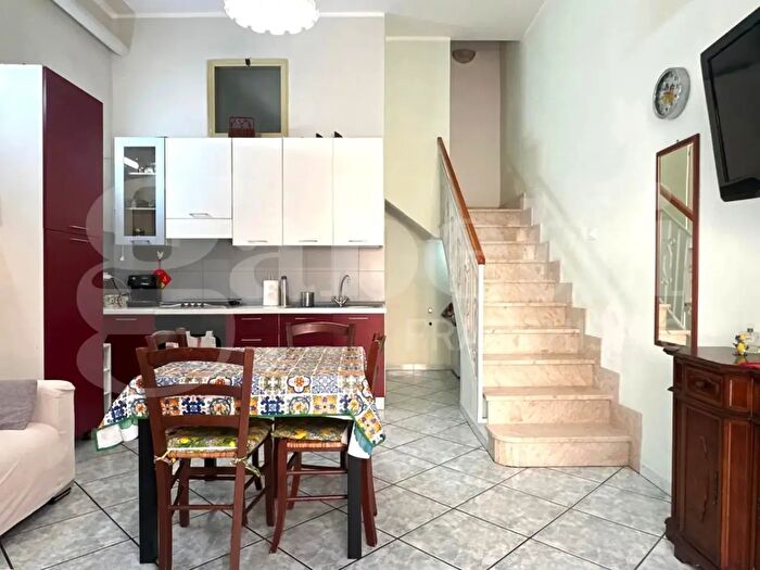 Casa trilocale in vendita in Via Burgaretta, Avola