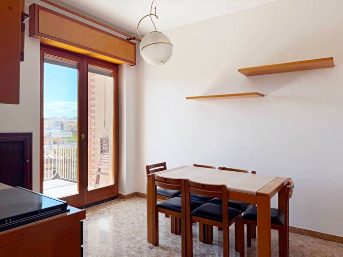 Appartamento trilocale in affitto in Via Guido De Ruggiero, San Pasquale, Bari