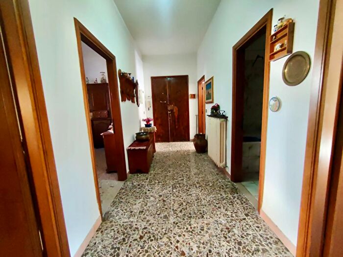 Appartamento quadrilocale in vendita in Via Rinascita, Prato