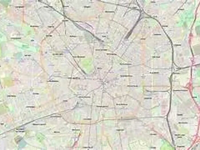 Appartamento quadrilocale in affitto in Via dellAllodola, Milano