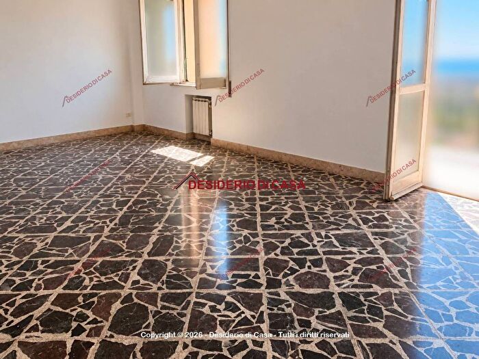 Appartamento quadrilocale in affitto in Via Francesco Crispi, Via Imera V della Vittoria Via Dante A, Agrigento