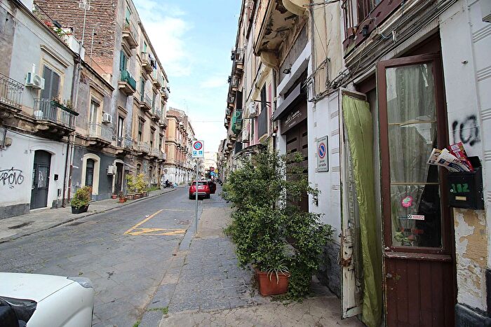 Appartamento trilocale in vendita in Via Capuana Catania, Catania