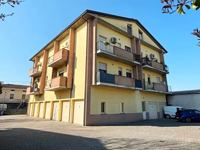 Appartamento quadrilocale in vendita in Strada Asolana, Torrile