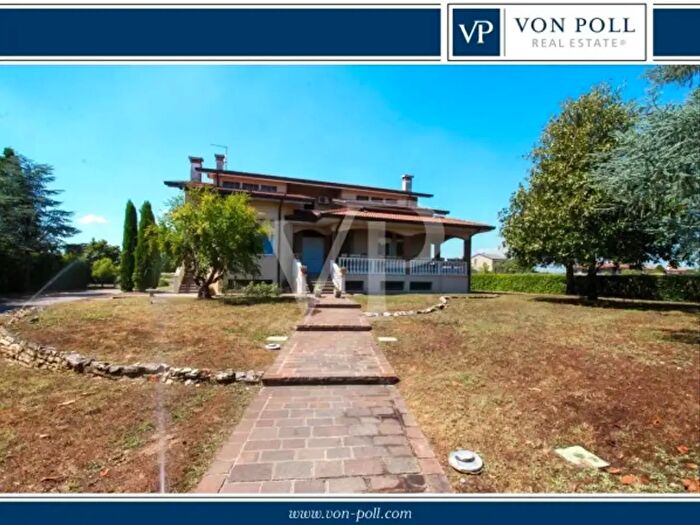 Casa con 6 locali in vendita in Via Capitello, Veggiano