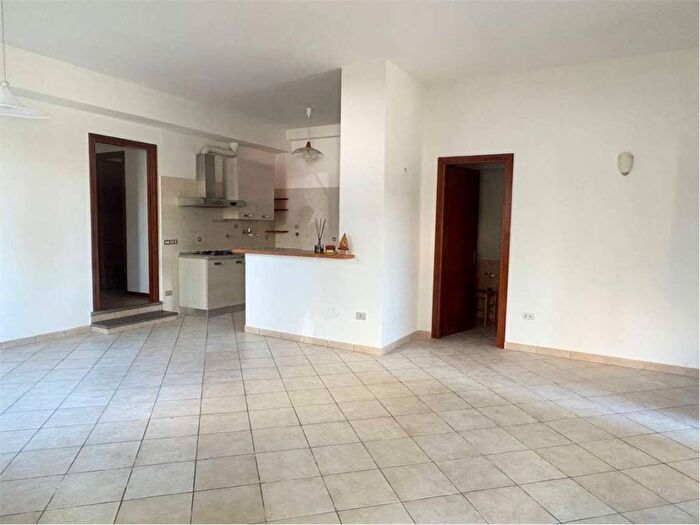 Appartamento trilocale in affitto in Via dello Scudo, Castel del Piano Pila, Perugia