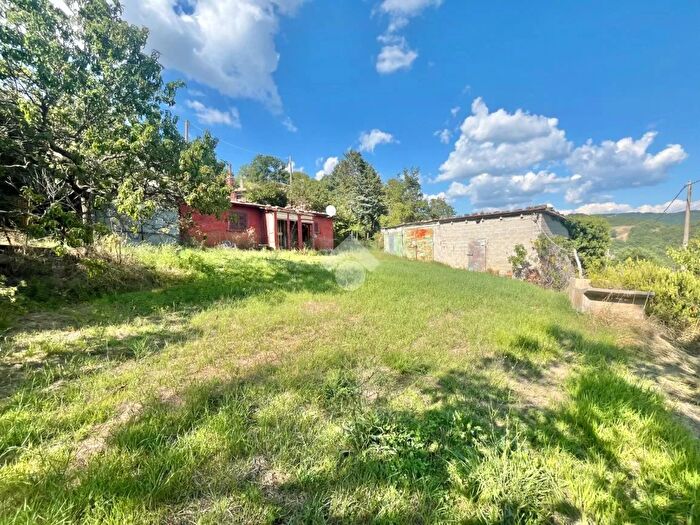 Casa quadrilocale in vendita in Frazione Paradiso, Assisi
