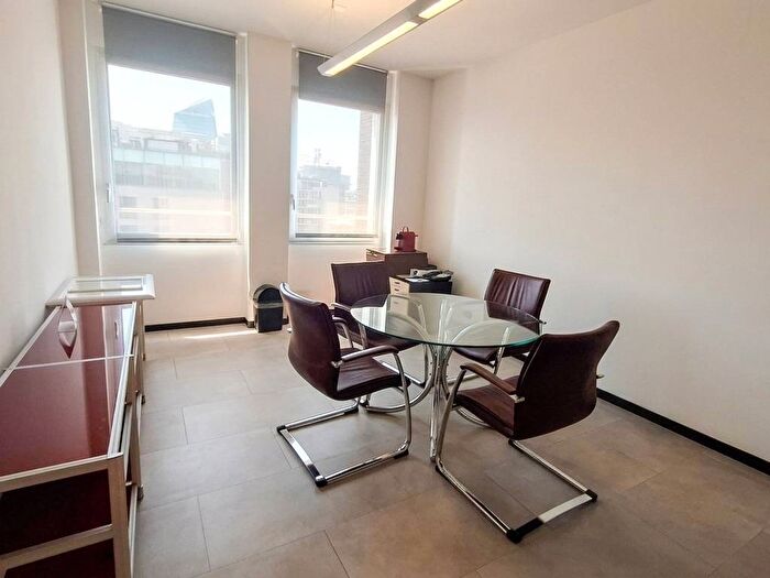 Casa con 6 locali in affitto in Via Generale Gustavo Fara, Melchiorre Gioia, Milano