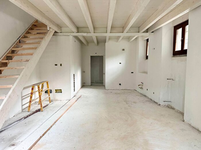 Appartamento trilocale in vendita in Via Filisetti, Cenate Sotto