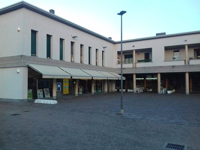 Appartamento bilocale in affitto in Via Don Pietro Lualdi, Ruginello, Vimercate