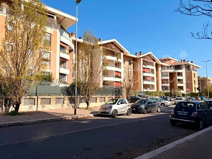 Appartamento monolocale in affitto in Via Joan Mirò, Roma