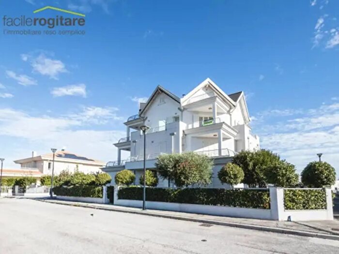 Appartamento quadrilocale in vendita in Via Morganti, Cattolica