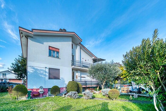 Case in Vendita e in Affitto - 3