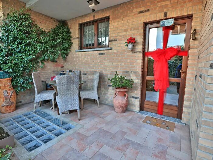 Casa con 5 locali in vendita in Via Ponte di Bassano, Mariano Comense