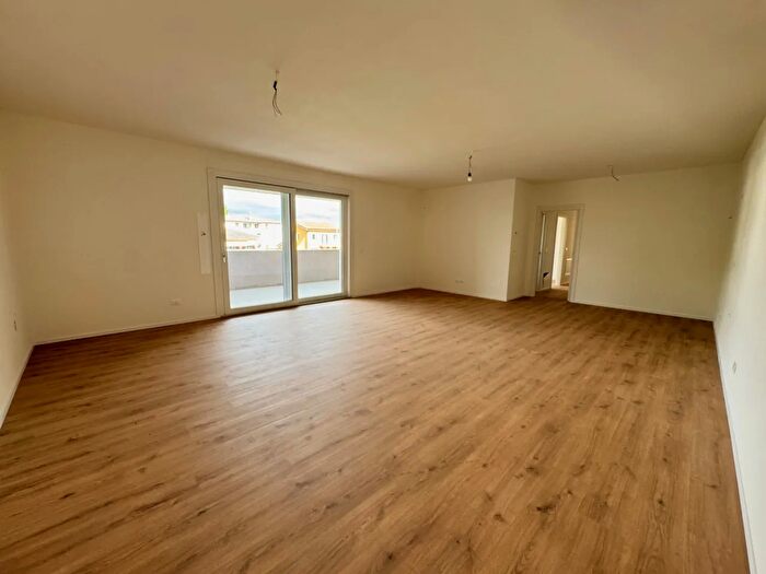 Appartamento quadrilocale in vendita in Via Roma, Limena