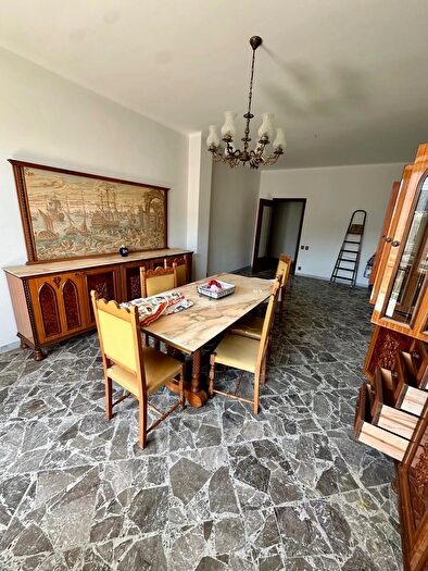 Appartamento quadrilocale in vendita in Via del Mercato b, Castellaneta