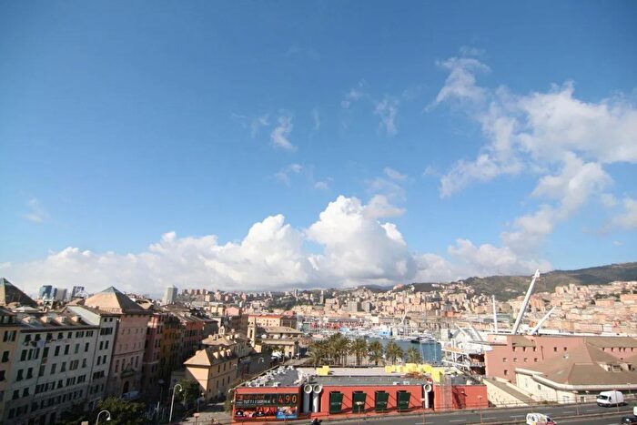 Appartamento in affitto in Piazza Cavour, Genova