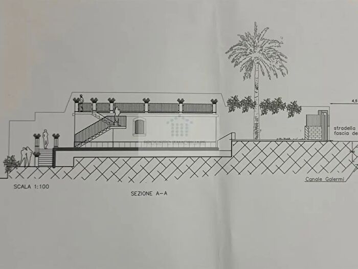 Casa trilocale in vendita in Traversa Sinerchia, Siracusa