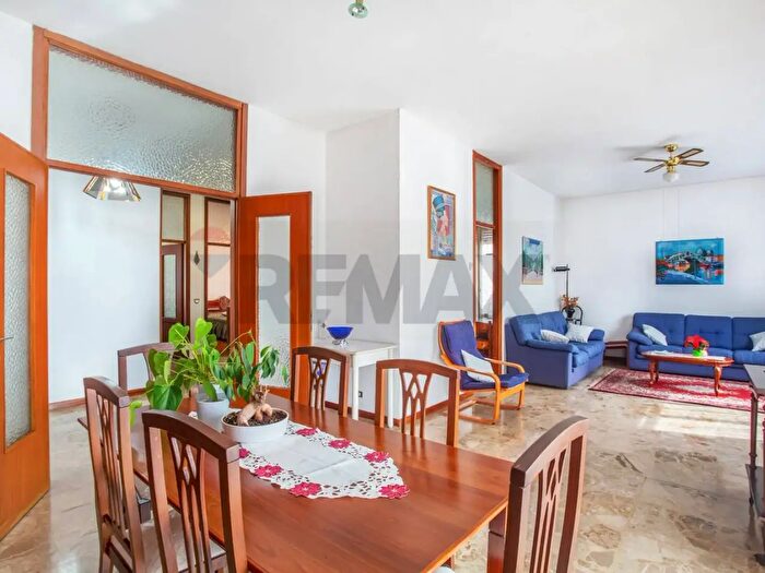 Appartamento quadrilocale in vendita in Via Madonna delle Grazie, Trecate