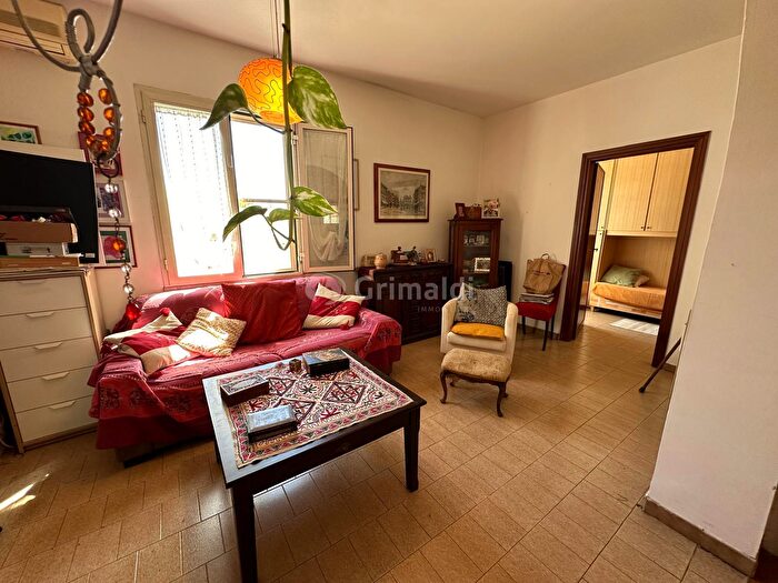 Casa quadrilocale in vendita in Via Frascati, Nettuno