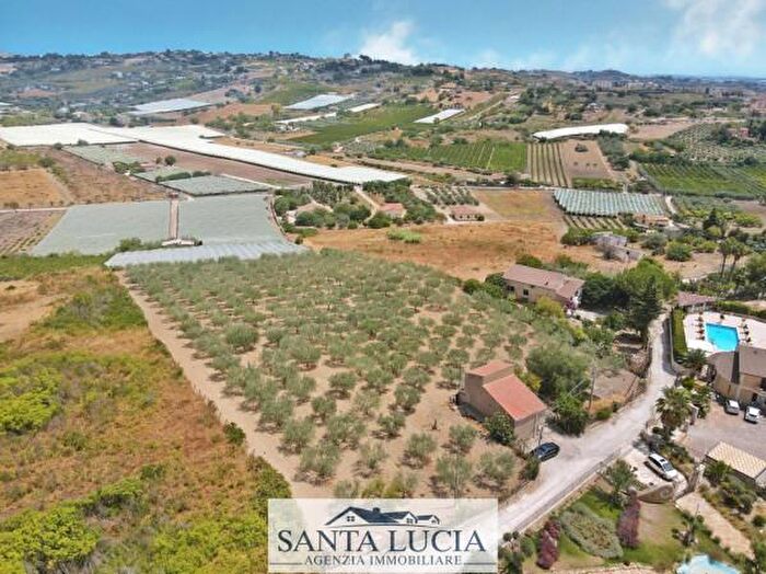 Casa trilocale in vendita in Cda Gulfi, Canicatti