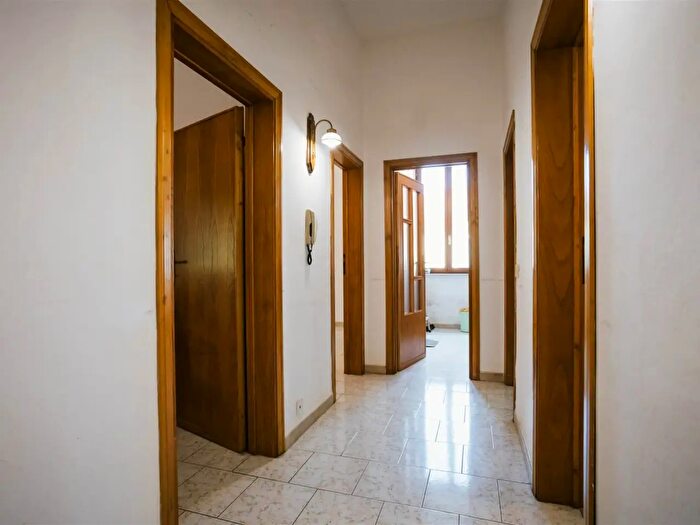 Appartamento con 7 locali in vendita in Cecina