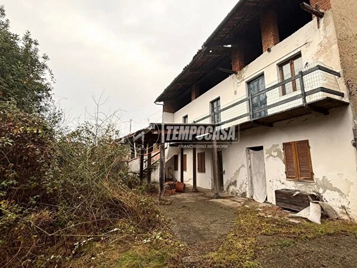 Casa con 5 locali in vendita in Via Arduino, Maglione