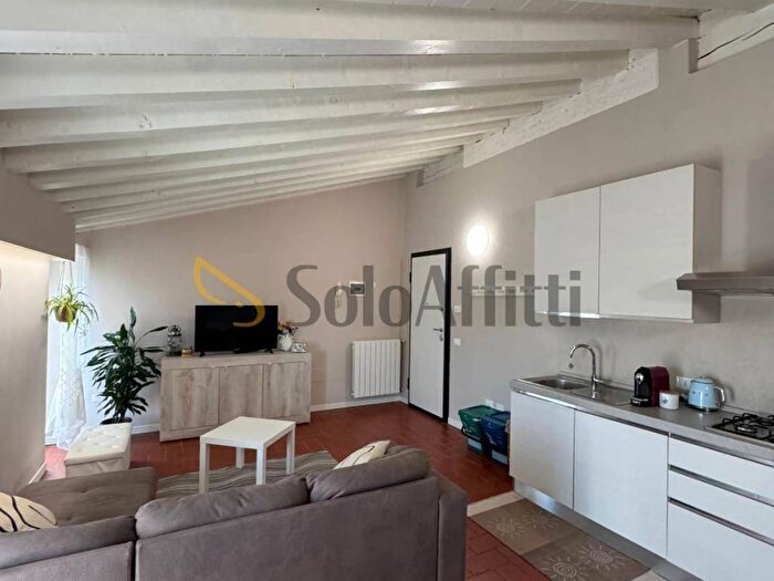 Appartamento bilocale in affitto in Via Conicchio, Villaggio Prealpino, Brescia