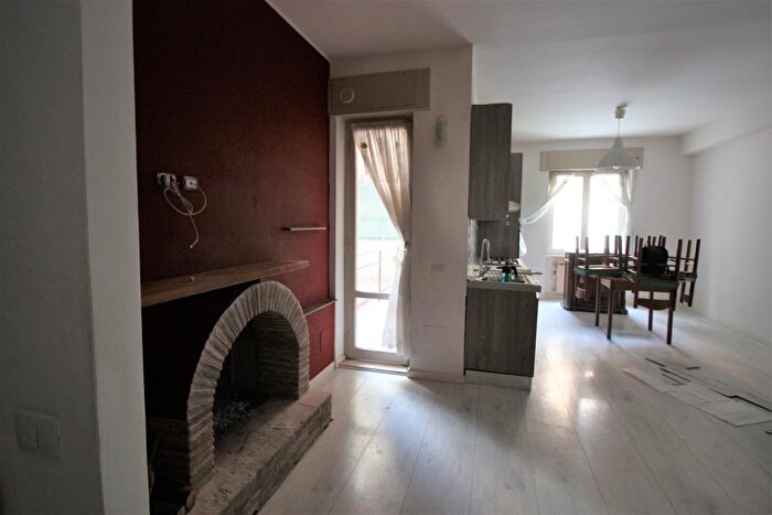 Appartamento trilocale in vendita in Via Cinque Fonti, Amelia