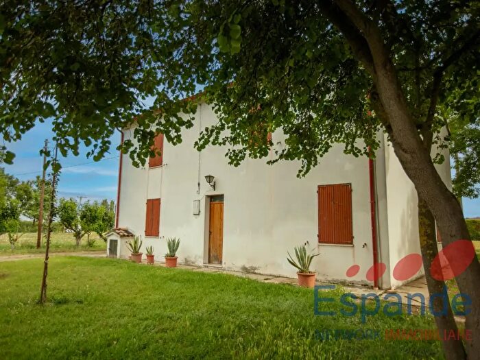 Casa con 9 locali in vendita in Via Donna Santa, Forli