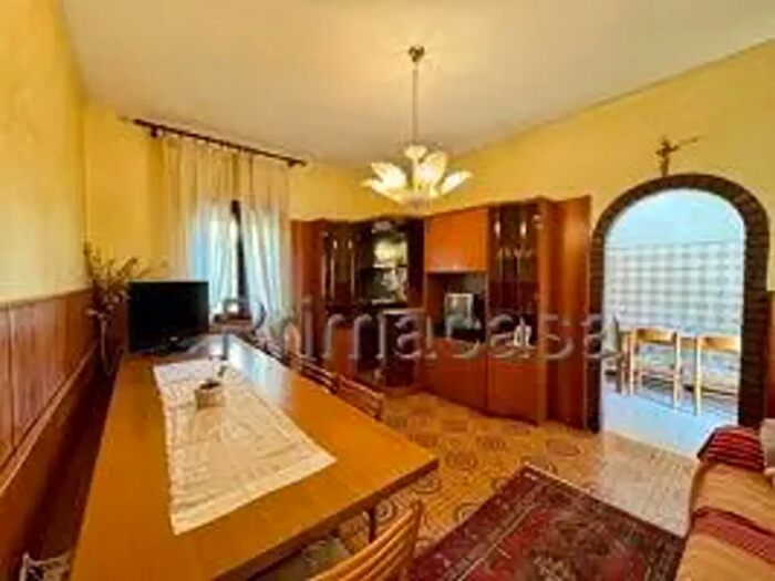 Casa con 9 locali in vendita in Via Longhin, Roncade