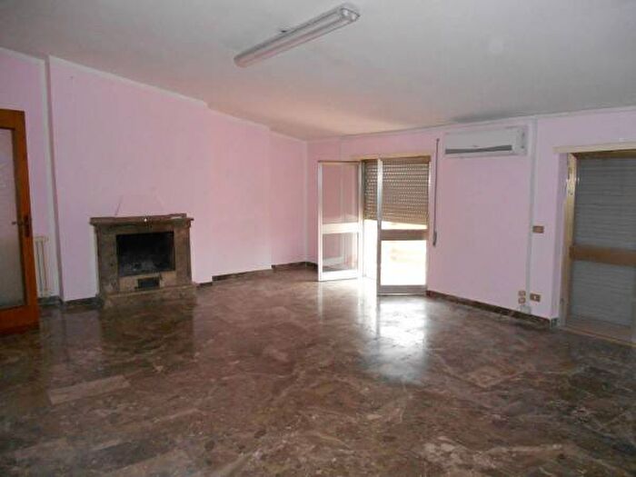 Casa quadrilocale in affitto in Via Chiusanova, Centro, Sant'Elia Fiumerapido